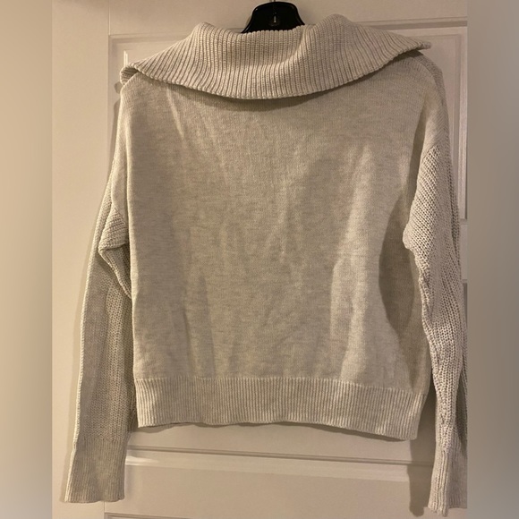 Rachel, Zoe, quarters of sweater xs - Picture 2 of 8